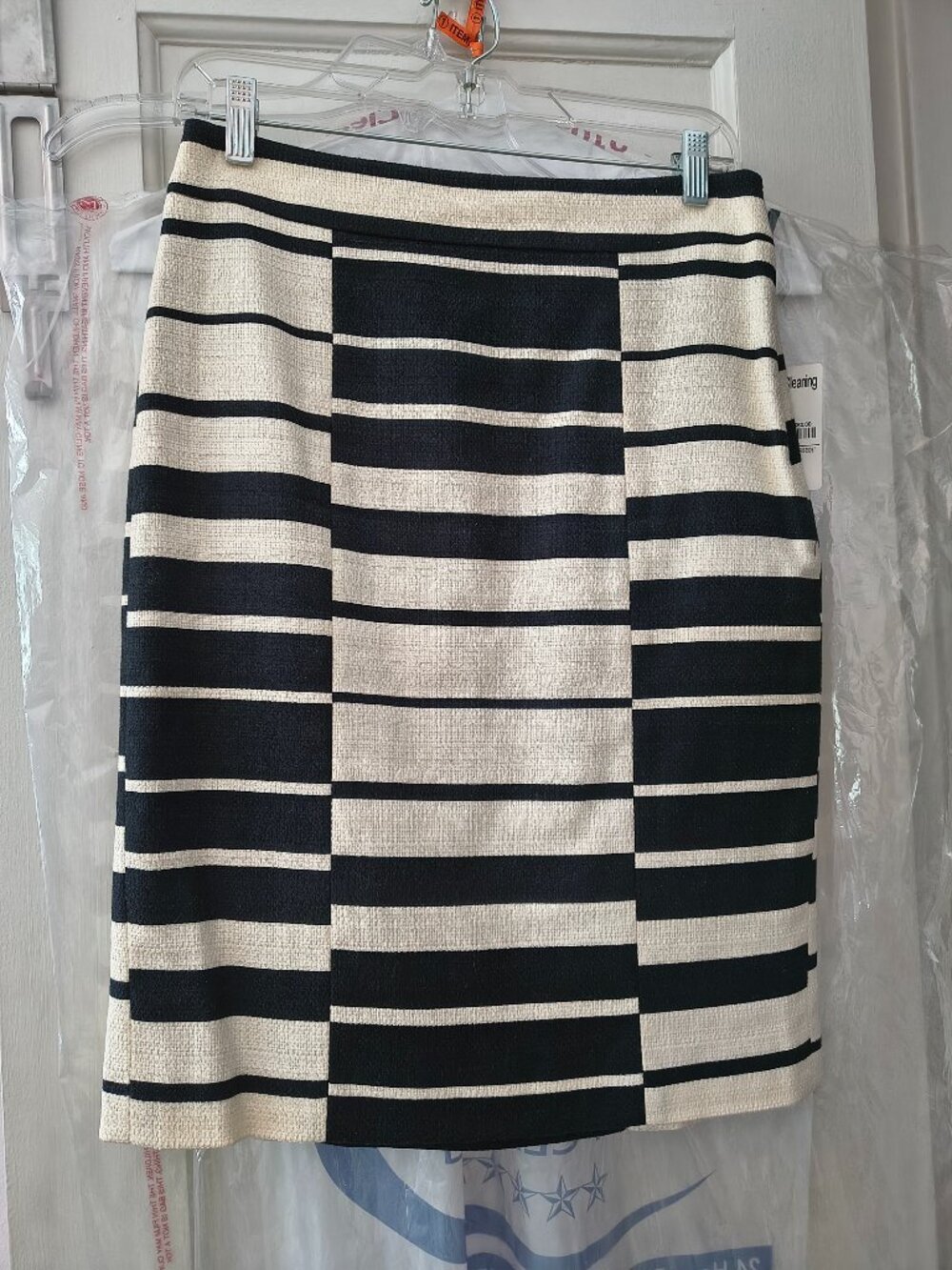 Ann Taylor skirt size 4